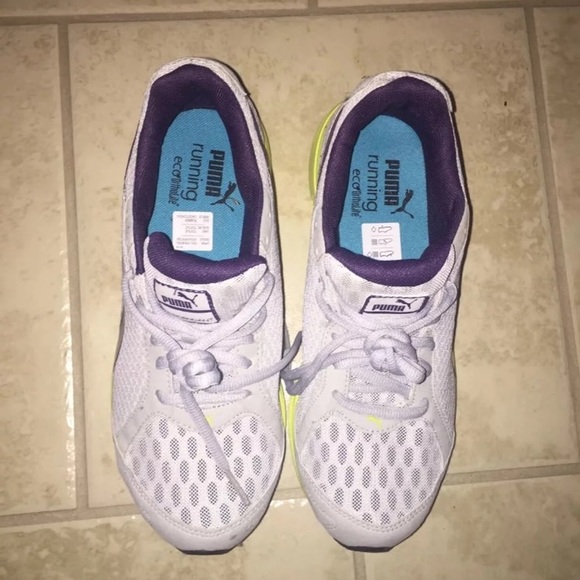 Puma shoes - Picture 2 of 3